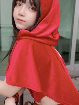 Angel Chan - Red Riding Hood_10