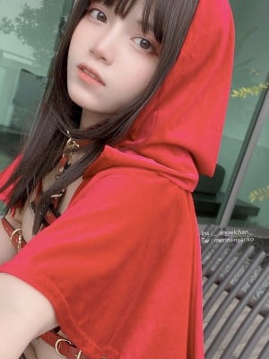 Angel Chan - Red Riding Hood_09