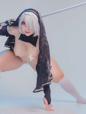 QUEENIE - my happiness is to show you these lewd pics (Nier Automata)_23