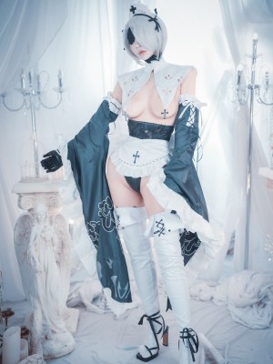 2B - Zzyuri - Djawaphoto_059