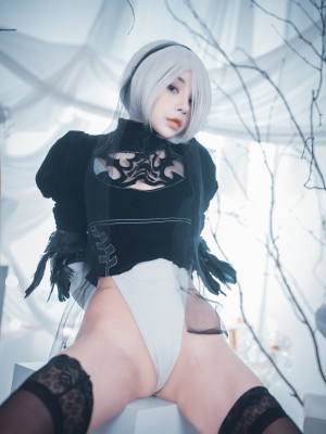 2B - Zzyuri - Djawaphoto_103