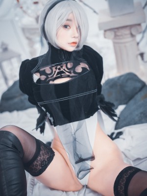 2B - Zzyuri - Djawaphoto_121