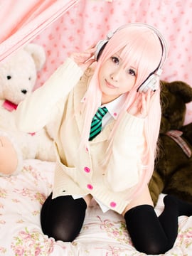 PinkHeadphone_135