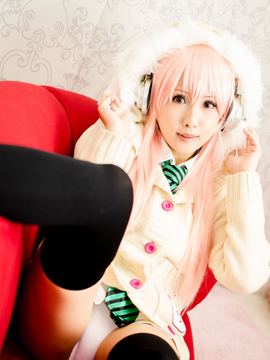 PinkHeadphone_230