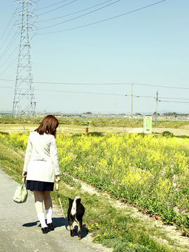 セーラー服とスポーツブラ_200