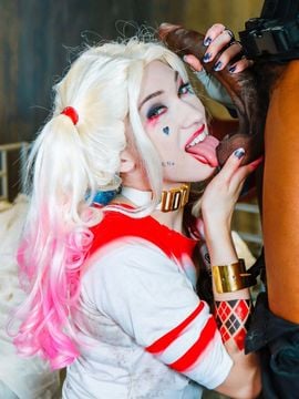 Harley Quinn by Aria Alexander_067_0066