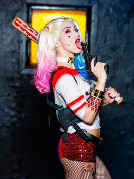 Harley Quinn by Aria Alexander_018_0017