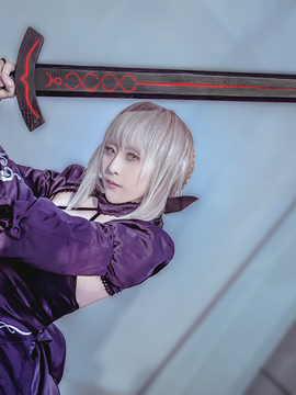 《命运长夜》Saber黑王二设C O S P L A Y_Arthur Pendragon Alter (6)