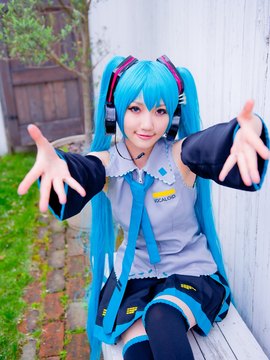 Vocaloid - Hatsune Miku cosplay by Kuuya_268