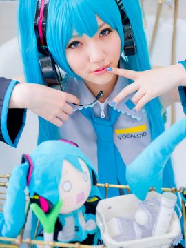 Vocaloid - Hatsune Miku cosplay by Kuuya_094