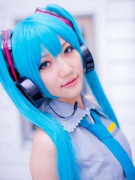 Vocaloid - Hatsune Miku cosplay by Kuuya_318