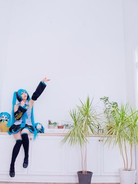 Vocaloid - Hatsune Miku cosplay by Kuuya_242