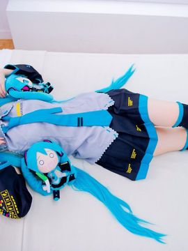 Vocaloid - Hatsune Miku cosplay by Kuuya_160