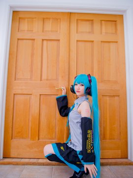 Vocaloid - Hatsune Miku cosplay by Kuuya_254