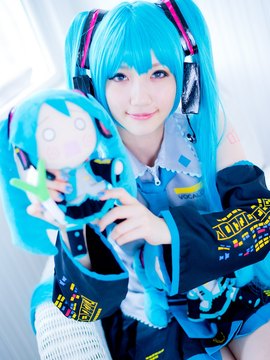 Vocaloid - Hatsune Miku cosplay by Kuuya_029