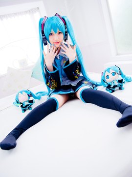 Vocaloid - Hatsune Miku cosplay by Kuuya_184