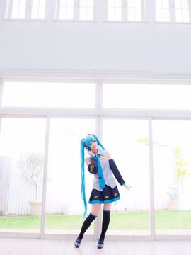 Vocaloid - Hatsune Miku cosplay by Kuuya_219