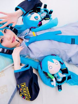 Vocaloid - Hatsune Miku cosplay by Kuuya_162