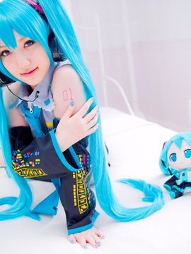 Vocaloid - Hatsune Miku cosplay by Kuuya_205