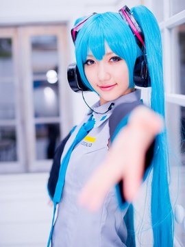 Vocaloid - Hatsune Miku cosplay by Kuuya_312