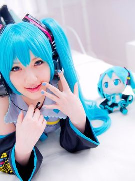 Vocaloid - Hatsune Miku cosplay by Kuuya_204