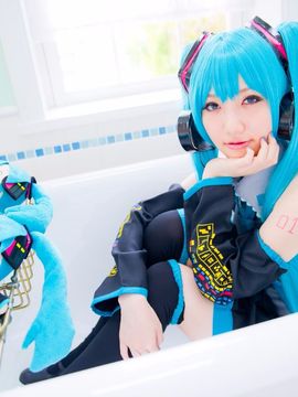 Vocaloid - Hatsune Miku cosplay by Kuuya_075