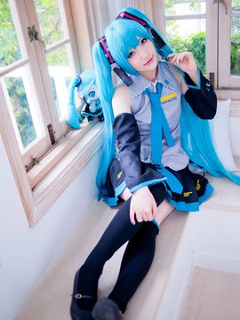 Vocaloid - Hatsune Miku cosplay by Kuuya_047