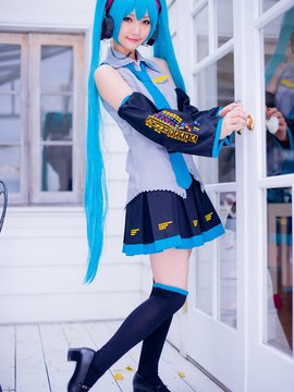 Vocaloid - Hatsune Miku cosplay by Kuuya_307