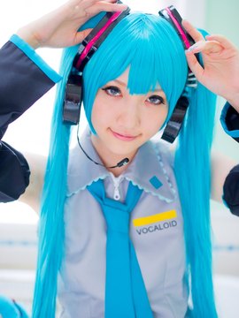 Vocaloid - Hatsune Miku cosplay by Kuuya_122