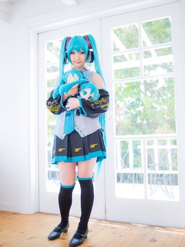 Vocaloid - Hatsune Miku cosplay by Kuuya_010