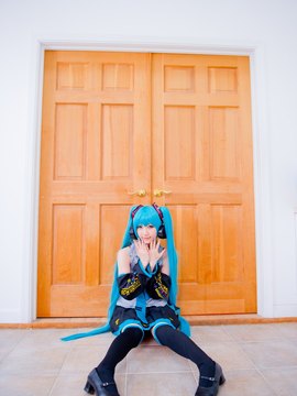 Vocaloid - Hatsune Miku cosplay by Kuuya_258