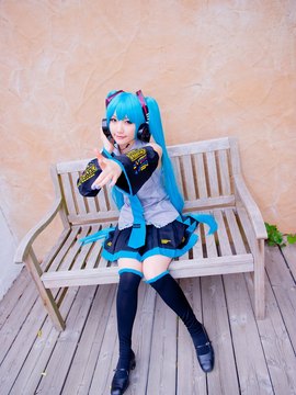 Vocaloid - Hatsune Miku cosplay by Kuuya_275