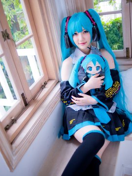 Vocaloid - Hatsune Miku cosplay by Kuuya_049