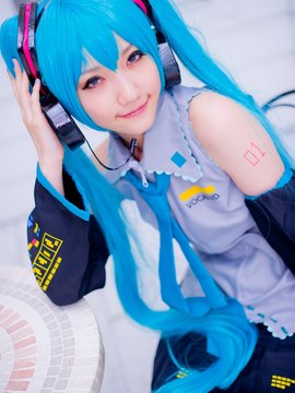 Vocaloid - Hatsune Miku cosplay by Kuuya_304