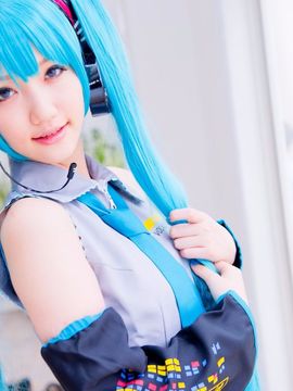 Vocaloid - Hatsune Miku cosplay by Kuuya_229