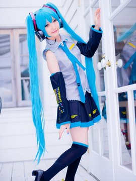 Vocaloid - Hatsune Miku cosplay by Kuuya_308