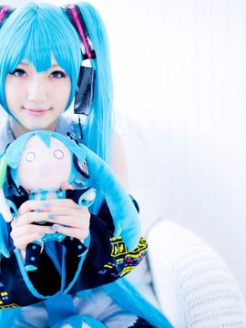 Vocaloid - Hatsune Miku cosplay by Kuuya_033