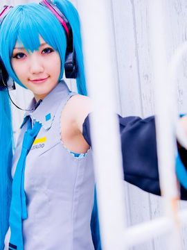 Vocaloid - Hatsune Miku cosplay by Kuuya_332