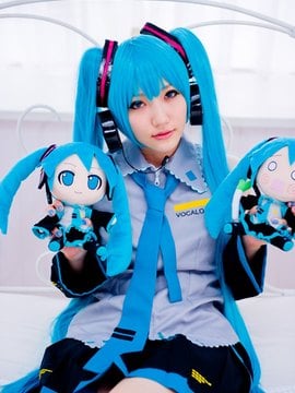 Vocaloid - Hatsune Miku cosplay by Kuuya_141