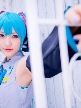 Vocaloid - Hatsune Miku cosplay by Kuuya_333