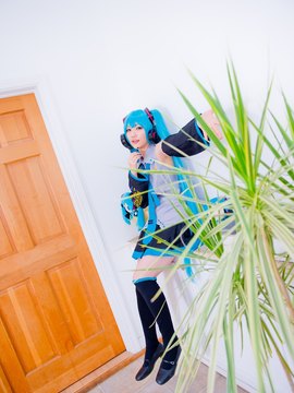 Vocaloid - Hatsune Miku cosplay by Kuuya_244