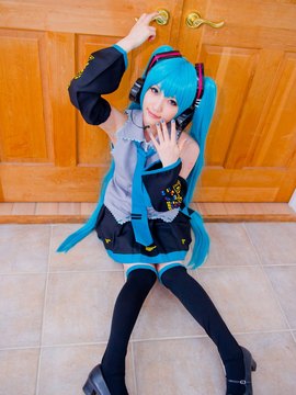 Vocaloid - Hatsune Miku cosplay by Kuuya_264