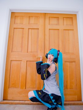 Vocaloid - Hatsune Miku cosplay by Kuuya_255