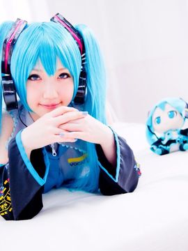 Vocaloid - Hatsune Miku cosplay by Kuuya_190