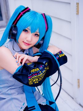 Vocaloid - Hatsune Miku cosplay by Kuuya_292