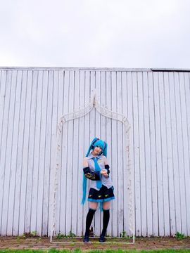 Vocaloid - Hatsune Miku cosplay by Kuuya_324