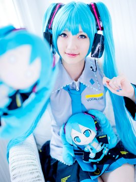 Vocaloid - Hatsune Miku cosplay by Kuuya_028