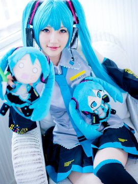 Vocaloid - Hatsune Miku cosplay by Kuuya_027