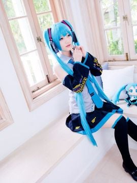 Vocaloid - Hatsune Miku cosplay by Kuuya_053