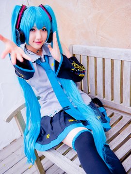 Vocaloid - Hatsune Miku cosplay by Kuuya_280